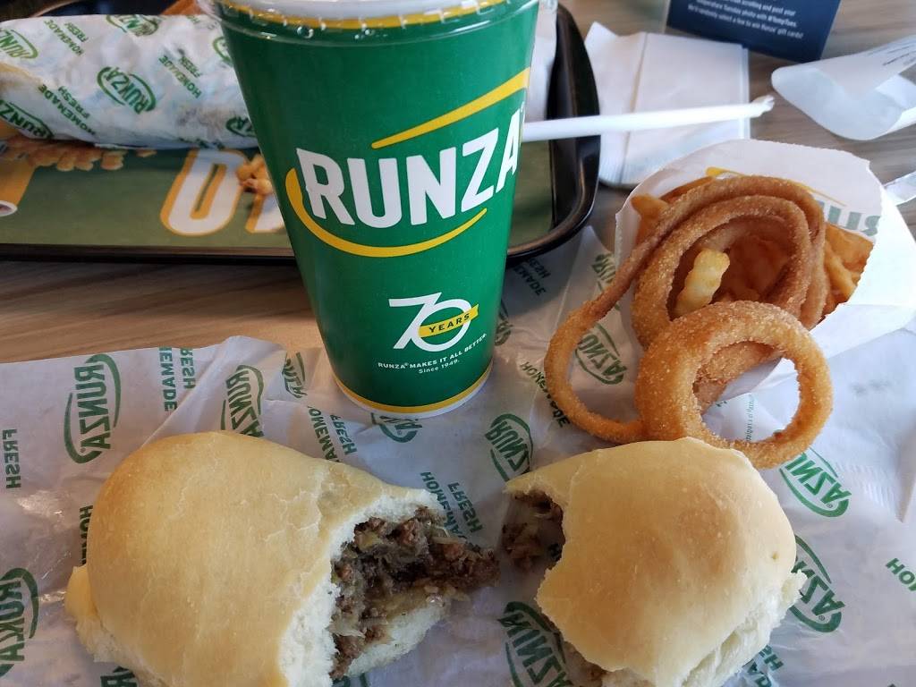 Runza Restaurant | restaurant | 816 Galvin Rd S, Bellevue, NE 68005, USA | 4022920267 OR +1 402-292-0267