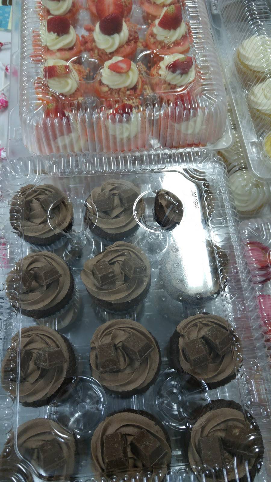 Caribbean Cove | restaurant | 8020 S King Dr, Chicago, IL 60619, USA | 7738746055 OR +1 773-874-6055