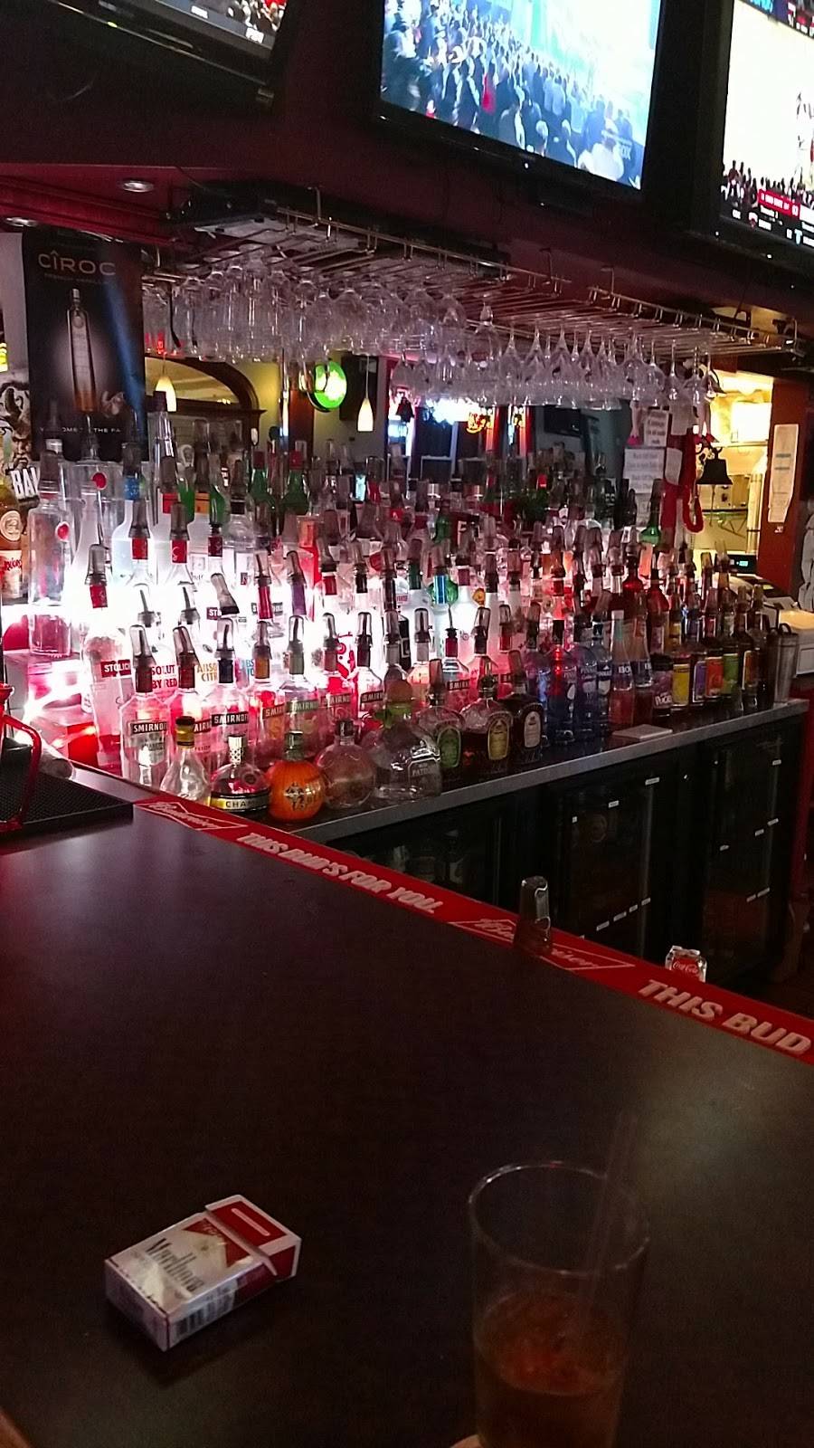 Mr. Ds Tavern | cafe | 876 Rubber Ave, Naugatuck, CT 06770, USA | 2034904770 OR +1 203-490-4770