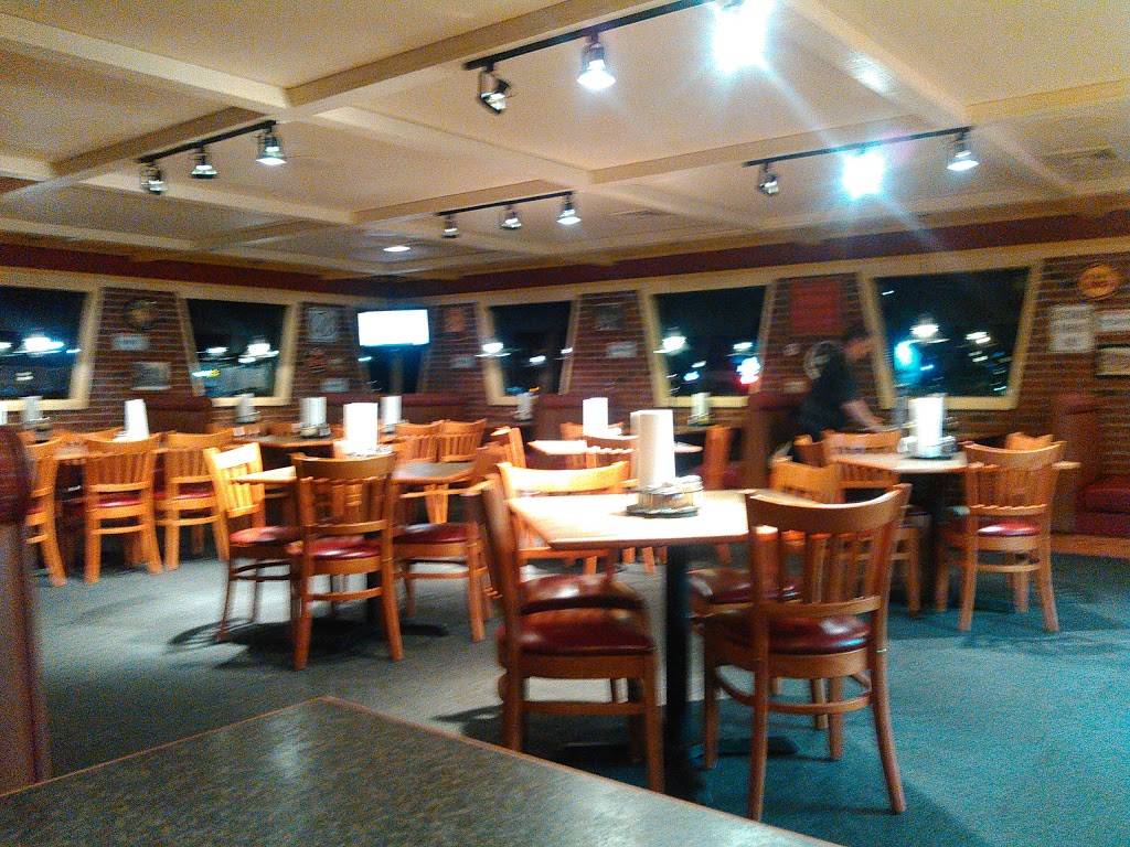 Pizza Hut | meal takeaway | 666 WI-54 Trunk E, Black River Falls, WI 54615, USA | 7152844000 OR +1 715-284-4000