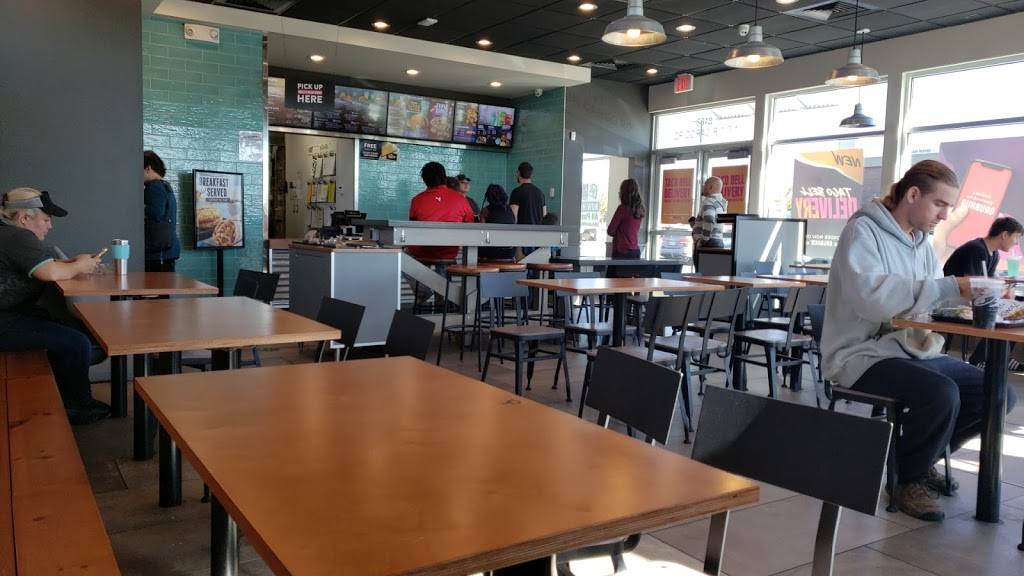 Taco Bell | meal takeaway | 8163 NE Air Cargo Rd, Portland, OR 97218, USA | 5032825636 OR +1 503-282-5636