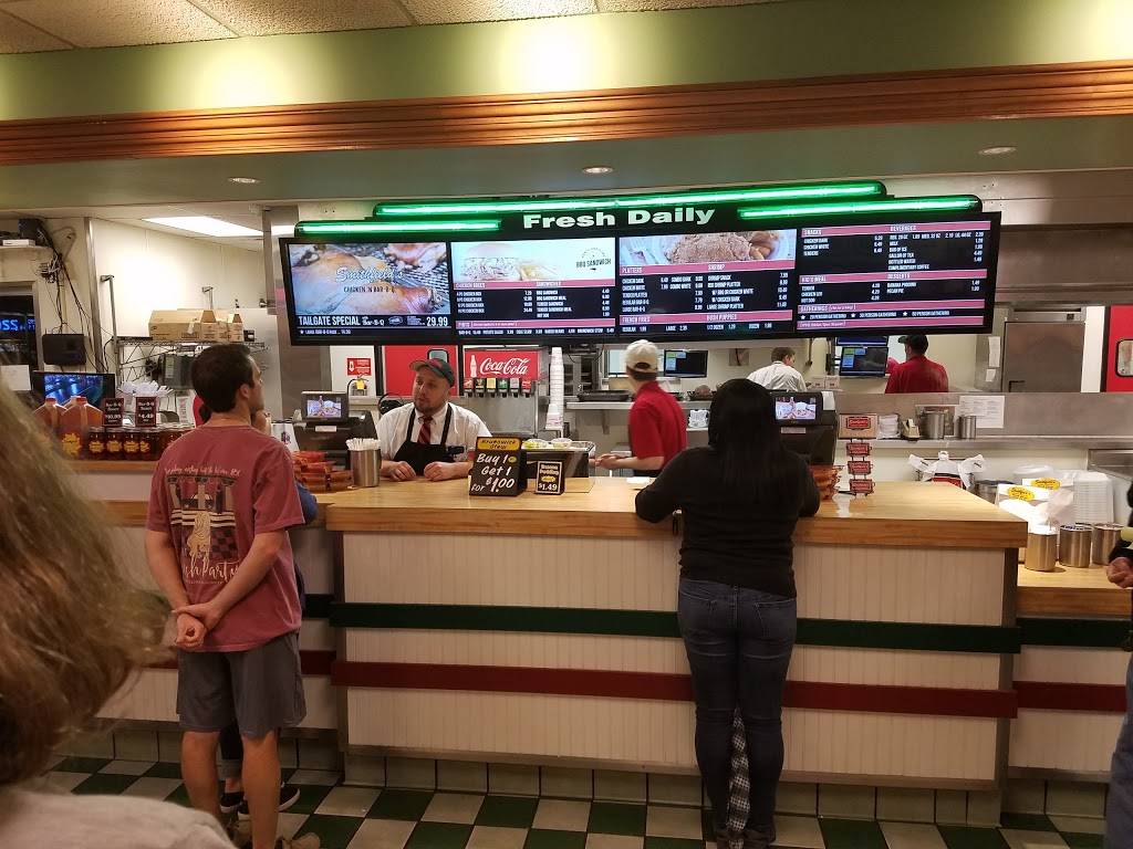 Smithfields Chicken N Bar-B-Q | restaurant | 12504 Capital Blvd, Wake Forest, NC 27587, USA | 9194888388 OR +1 919-488-8388