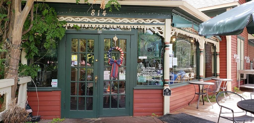 Catfish Plantation | restaurant | 814 Water St, Waxahachie, TX 75165, USA | 9729379468 OR +1 972-937-9468