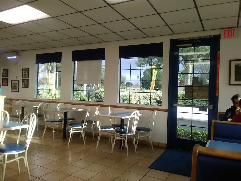 Bakers Drive-Thru | restaurant | 5135 Jurupa Ave, Riverside, CA 92504, USA | 9098845233 OR +1 909-884-5233