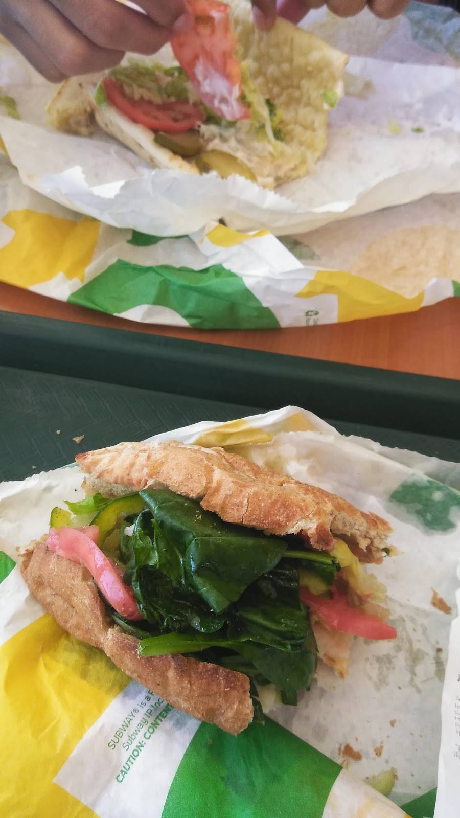 Subway Restaurants | restaurant | 7275 Boulder Ave, Highland, CA 92346, USA | 9098630160 OR +1 909-863-0160