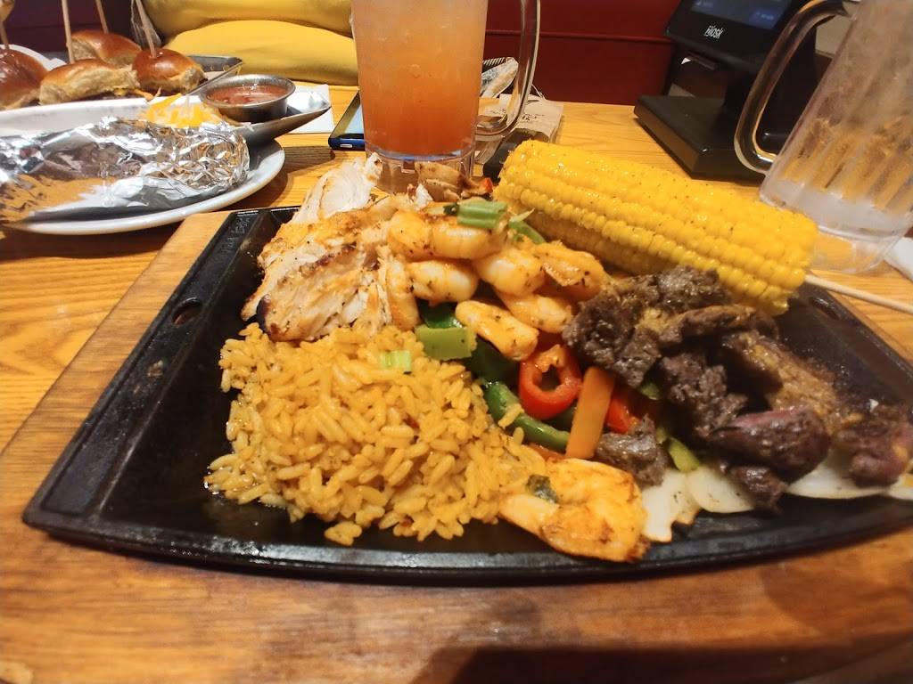 Chilis Grill & Bar | meal takeaway | 245 Railway Ln, Hagerstown, MD 21740, USA | 3017669680 OR +1 301-766-9680