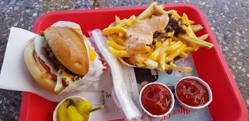 In-N-Out Burger | restaurant | 30121 Santa Margarita Pkwy, Rancho Santa Margarita, CA 92688, USA | 8007861000 OR +1 800-786-1000