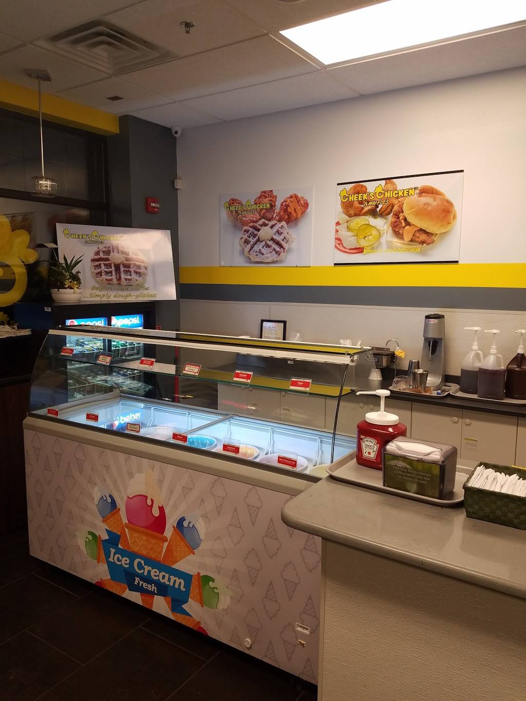 Cheeks Chicken and Waffles | restaurant | 873 King Georges Rd, Fords, NJ 08863, USA | 7324868733 OR +1 732-486-8733