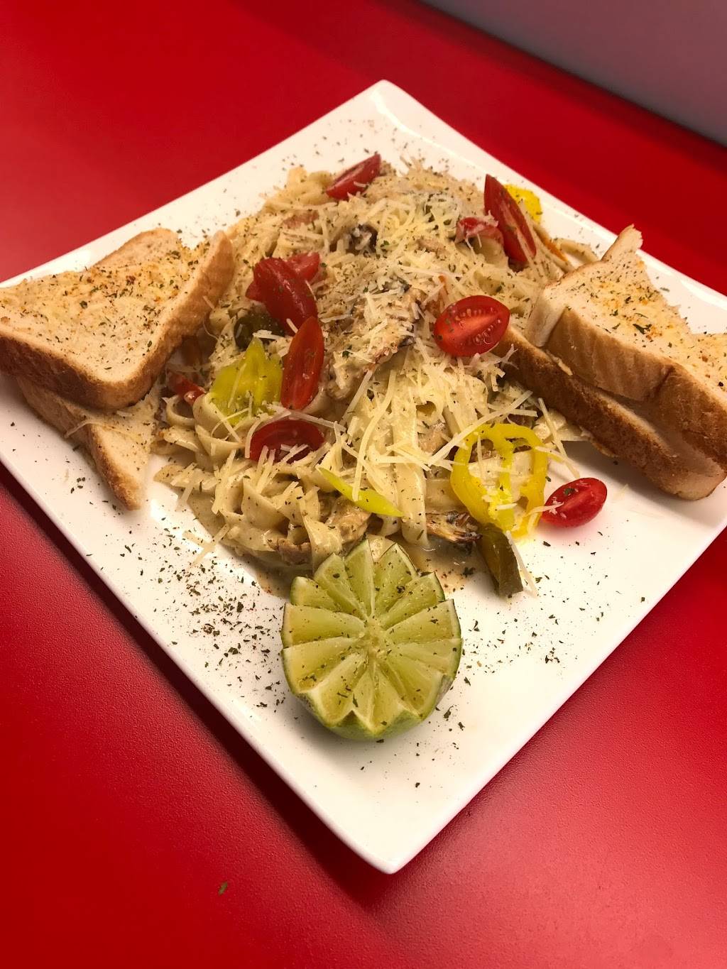 New York Kitchen | restaurant | 1205 E Locust St, Davenport, IA 52803, USA | 5638885593 OR +1 563-888-5593