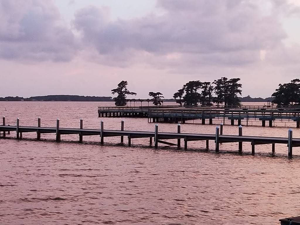 Regatta Seafood and Steakhouse | restaurant | 508 Hawkeye Ave, Lake Arthur, LA 70549, USA | 3377741504 OR +1 337-774-1504