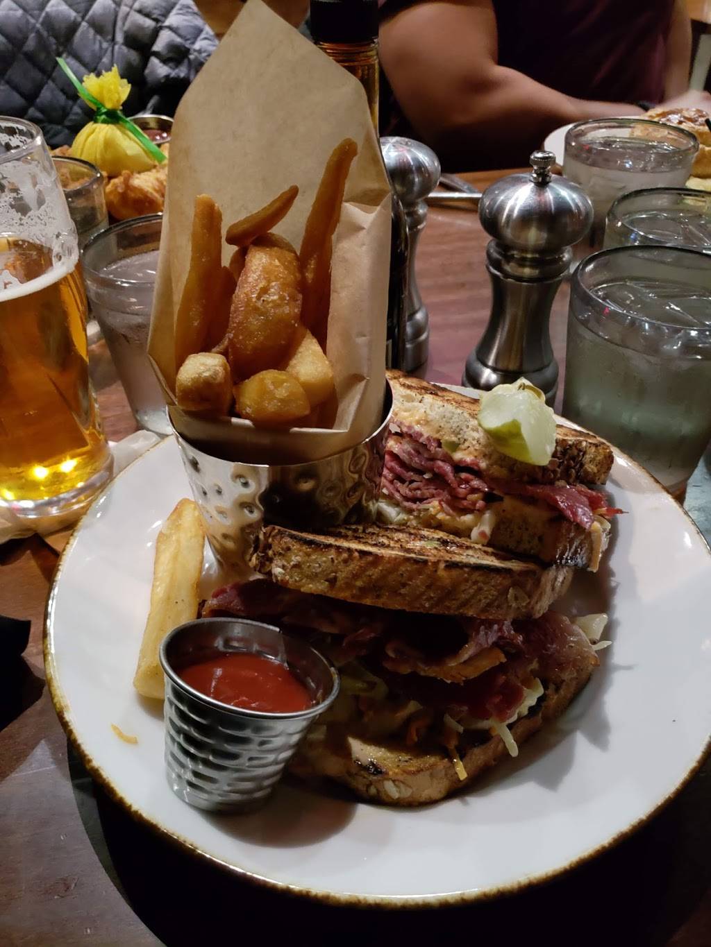 Kirwan’s on the Wharf | restaurant | 749 Wharf St SW, Washington, DC 20024, USA | 2025543818 OR +1 202-554-3818