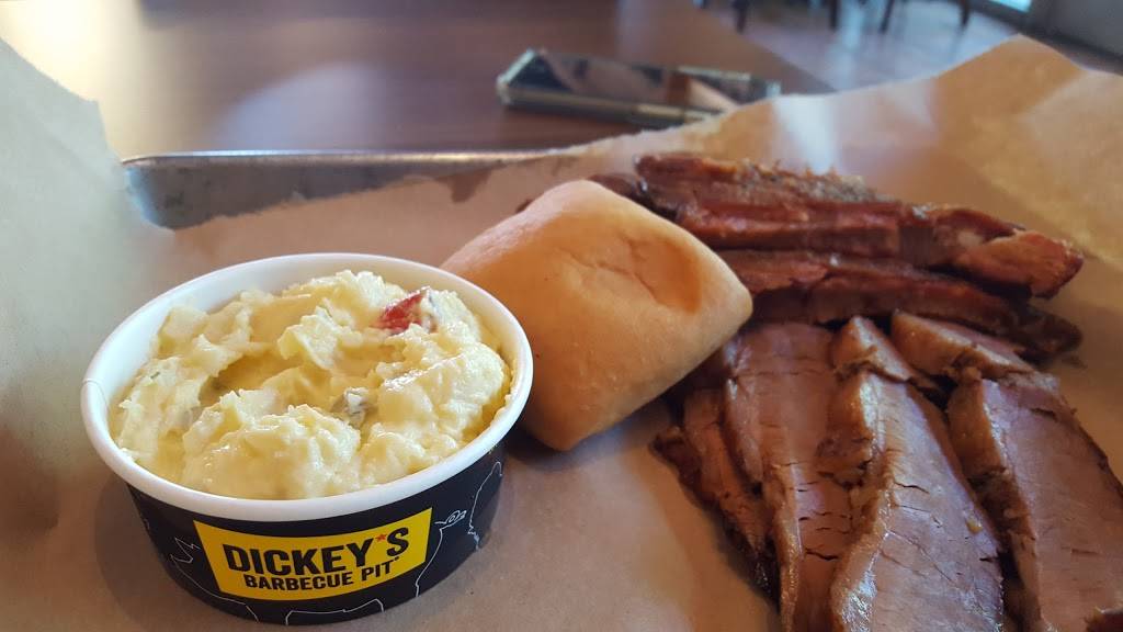 Dickeys Barbecue Pit | restaurant | 6584 N Decatur Blvd, Las Vegas, NV 89131, USA | 7026550027 OR +1 702-655-0027