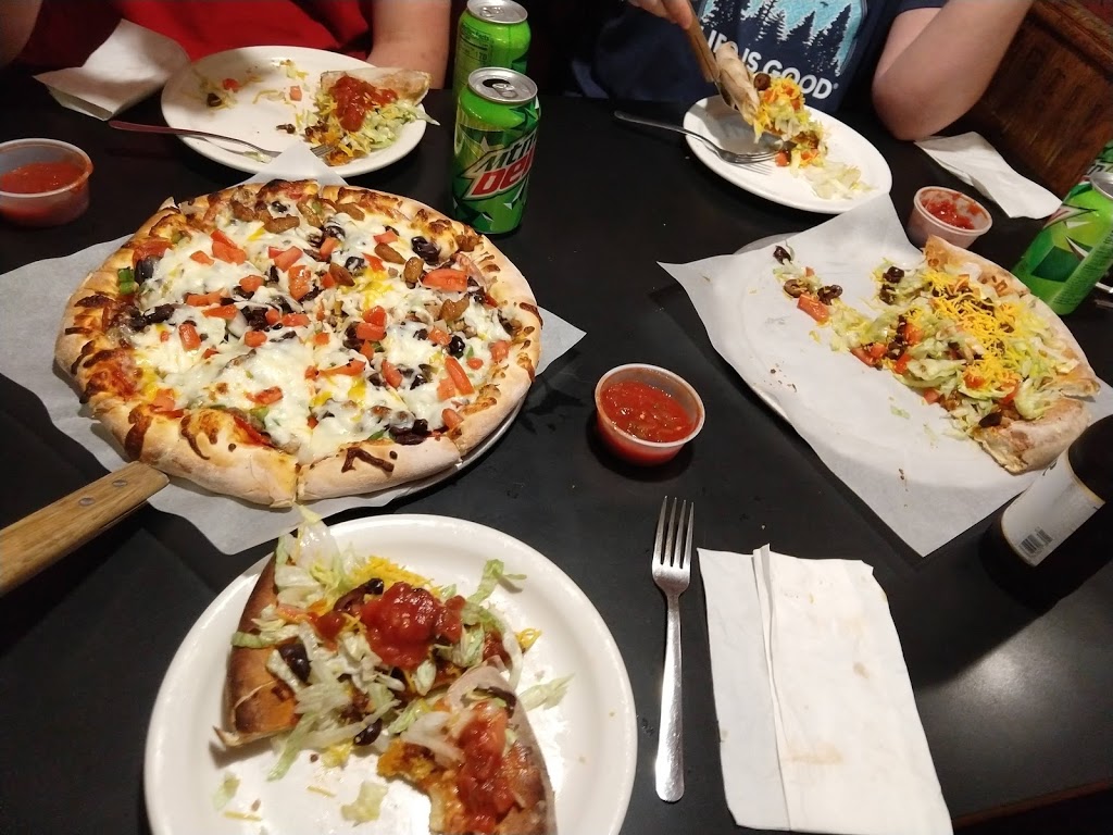Tomacellis Pizza & Pasta | restaurant | 2309 W 12th St, Sioux Falls, SD 57104, USA | 6053358500 OR +1 605-335-8500
