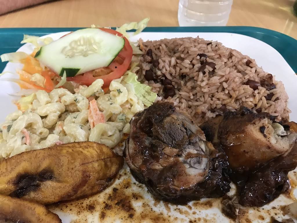 Four Seasons | restaurant | 896 Nostrand Ave, Brooklyn, NY 11225, USA | 7183630880 OR +1 718-363-0880