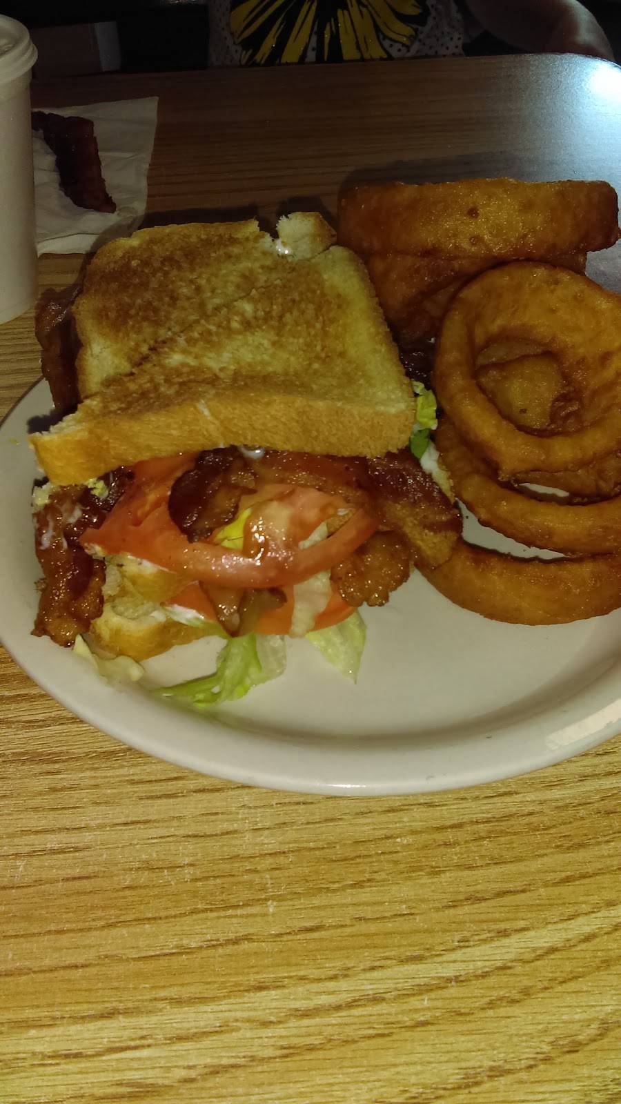Log Cabin Inn | restaurant | 322 Madison Pike, Covington, KY 41017, USA | 8593569141 OR +1 859-356-9141