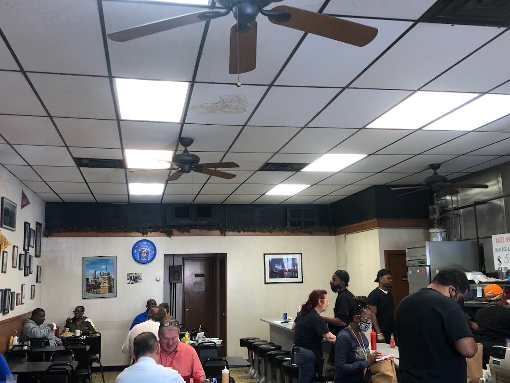 Dannys Deli & Restaurant | restaurant | 1658 St Clair Ave NE, Cleveland, OH 44114, USA | 2166961761 OR +1 216-696-1761