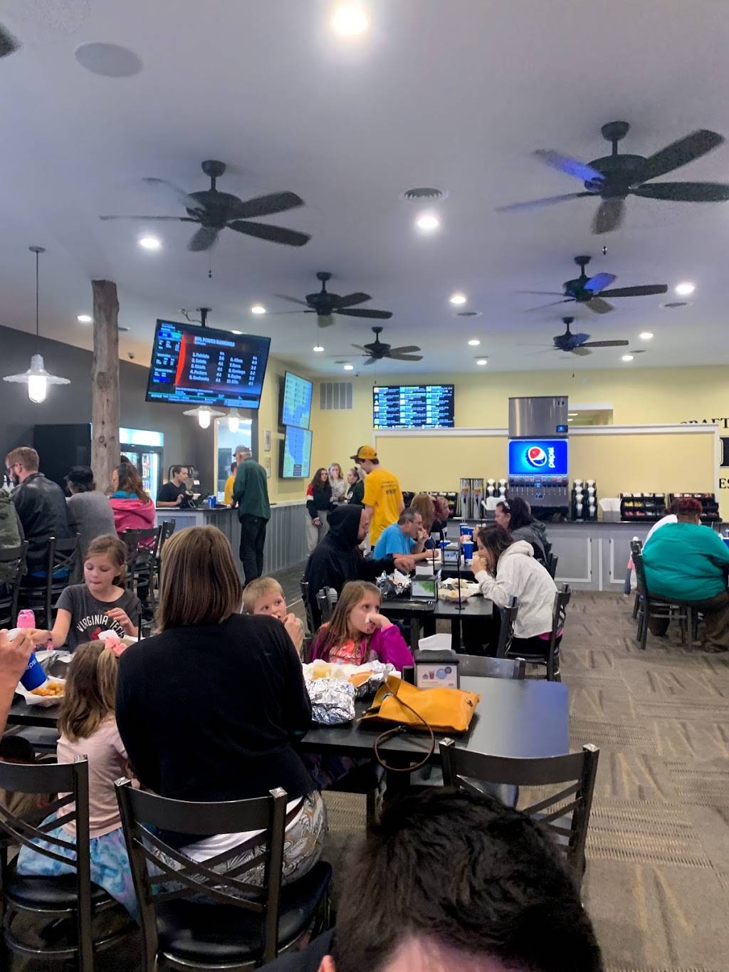 Cheesys | restaurant | 4017 Wards Rd, Lynchburg, VA 24502, USA | 4343868302 OR +1 434-386-8302