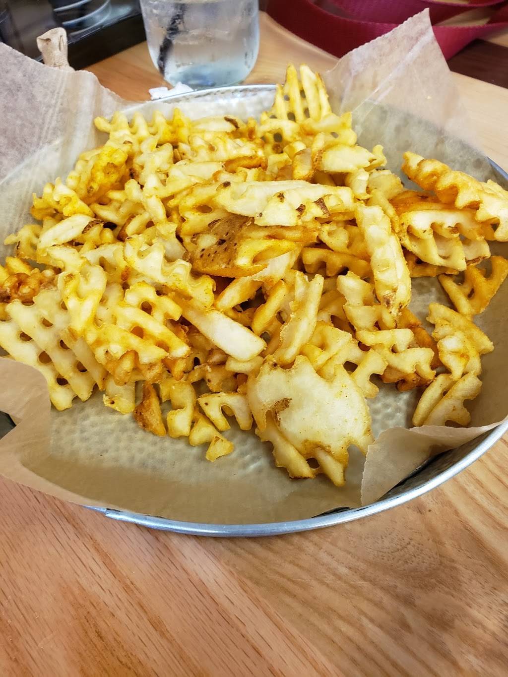 Chuck Wagon | restaurant | 201-B Ives Rd, Wallingford, CT 06492, USA | 2036784395 OR +1 203-678-4395