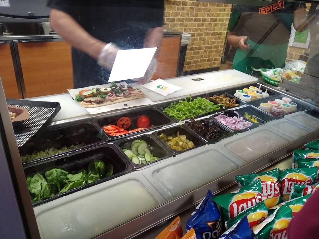 Subway | meal takeaway | 4510 Salt Lake Blvd Suite B1-2, Honolulu, HI 96818, USA | 8084877827 OR +1 808-487-7827