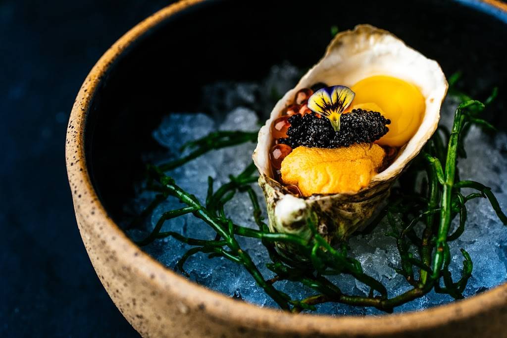 Azuki Sushi | restaurant | 2321 Fifth Ave, San Diego, CA 92101, USA | 6192384760 OR +1 619-238-4760