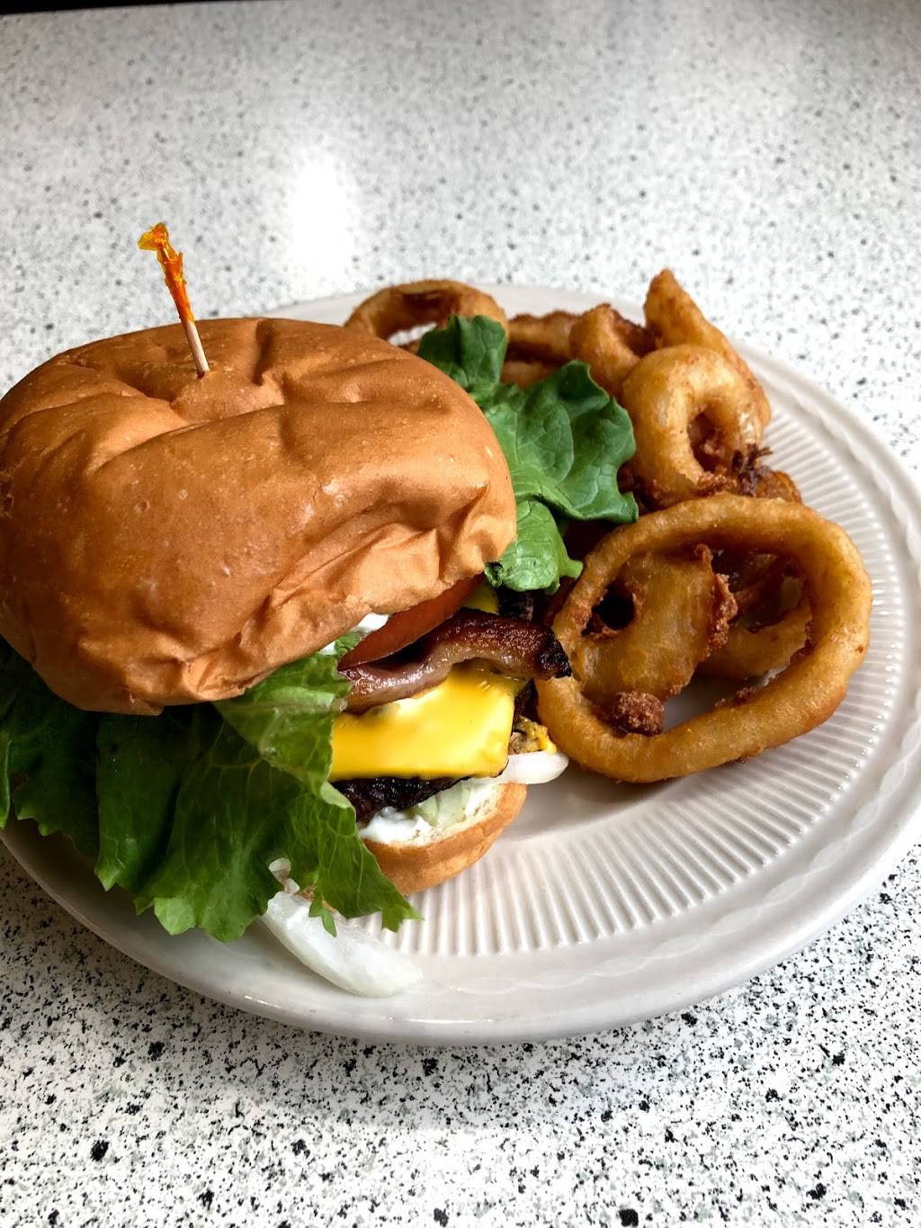 Korner Kitchen | restaurant | W 4890, Co Rd H, Edgar, WI 54426, USA | 7153527424 OR +1 715-352-7424