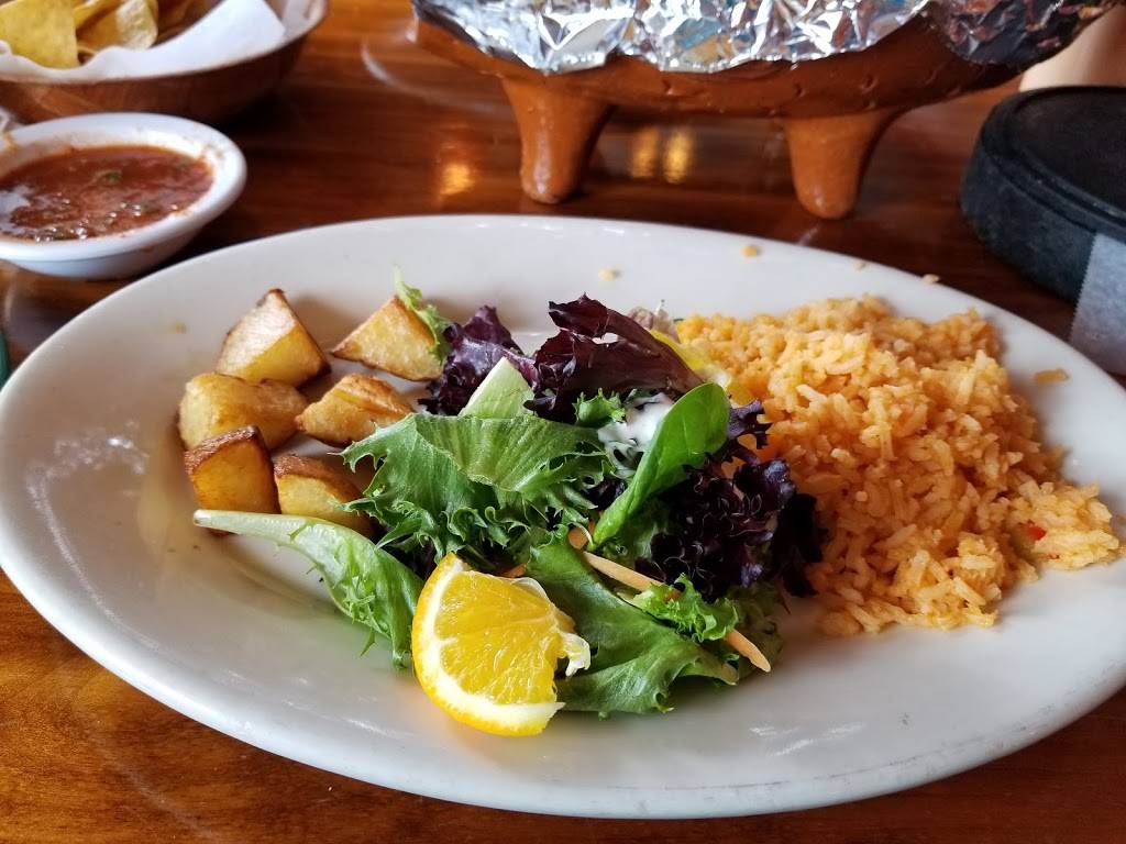 Ritas Mexican Food & Mariscos | restaurant | 1402 N 35th Ave, Phoenix, AZ 85009, USA | 6022787376 OR +1 602-278-7376