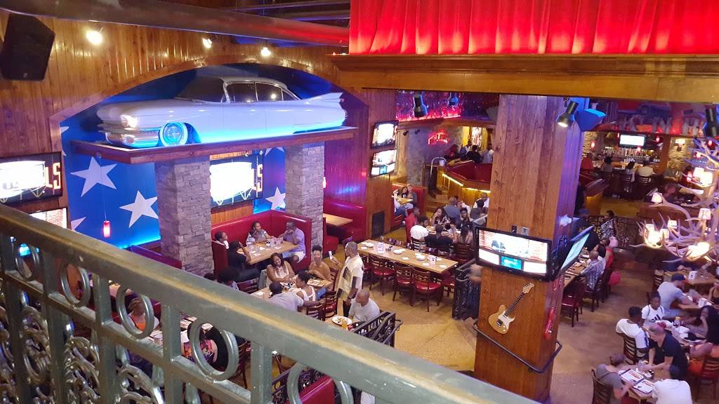 Cadillac Ranch | restaurant | 186 Fleet St, Oxon Hill, MD 20745, USA | 3018391100 OR +1 301-839-1100