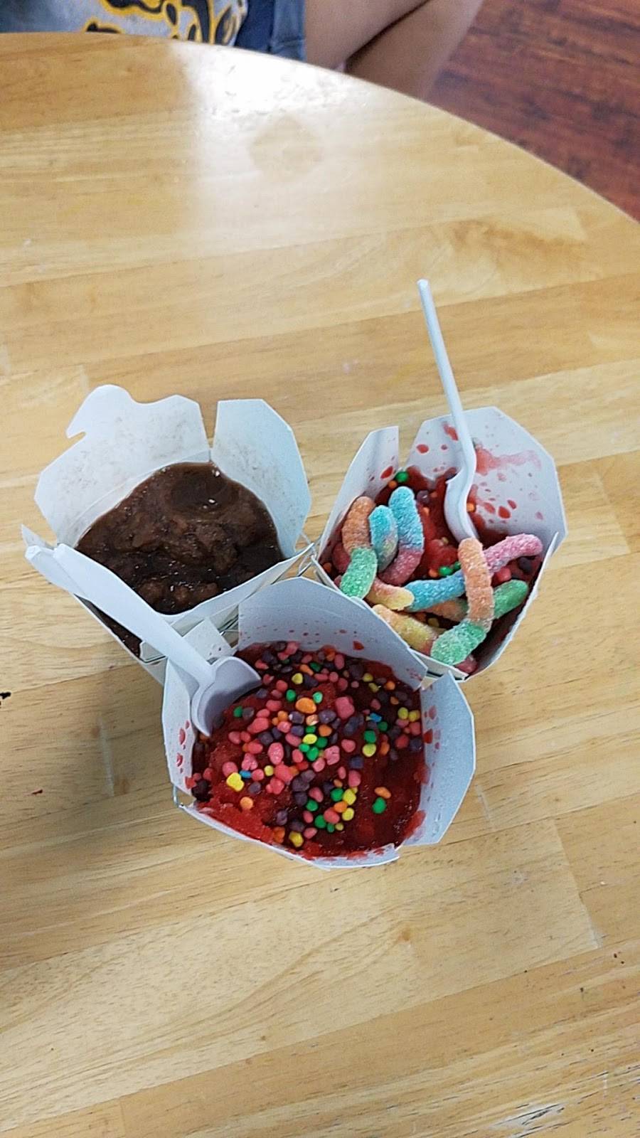 Vaylas Gourmet Shaved Ice | restaurant | 8888 SW 136th St, Miami, FL 33176, USA | 3057914423 OR +1 305-791-4423