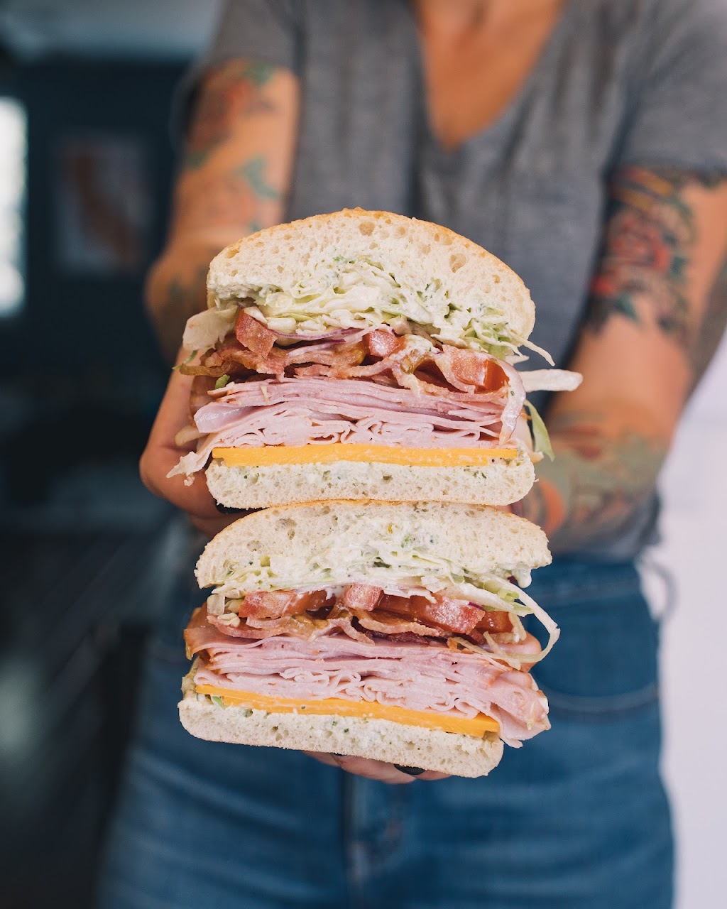 GEWL | restaurant | 350 Clinton St, Costa Mesa, CA 92626, USA | 5622252142 OR +1 562-225-2142