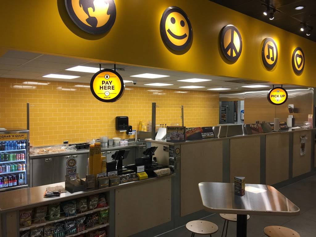 Which Wich Superior Sandwiches | restaurant | 1220 Shaw Ave #105, Clovis, CA 93612, USA | 5594240098 OR +1 559-424-0098