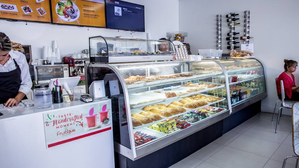 Area 57 Colombian Restaurant & Bakery | bakery | 16850 Collins Ave #102, Sunny Isles Beach, FL 33160, USA | 3059740029 OR +1 305-974-0029