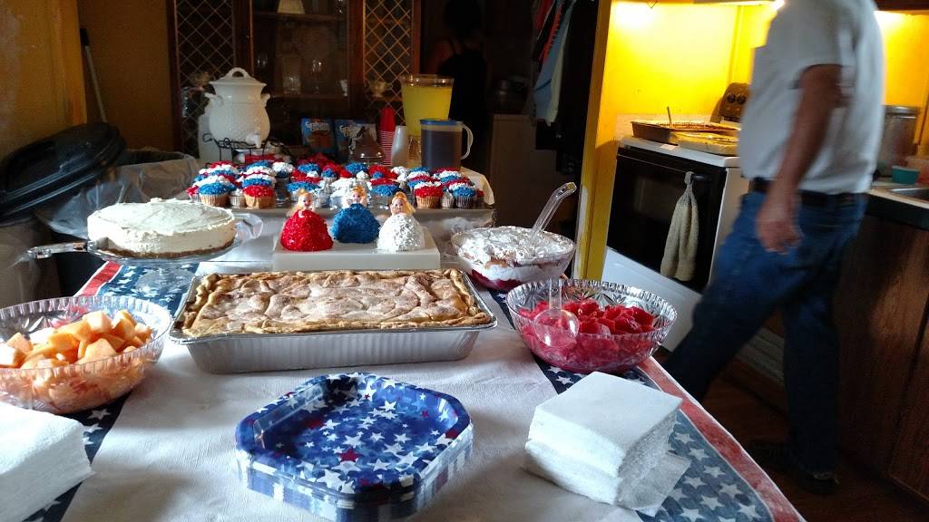 Skillet Fork Grill | restaurant | CHECK 13 & 1730N,, Xenia, IL 62899, USA | 6188354141 OR +1 618-835-4141