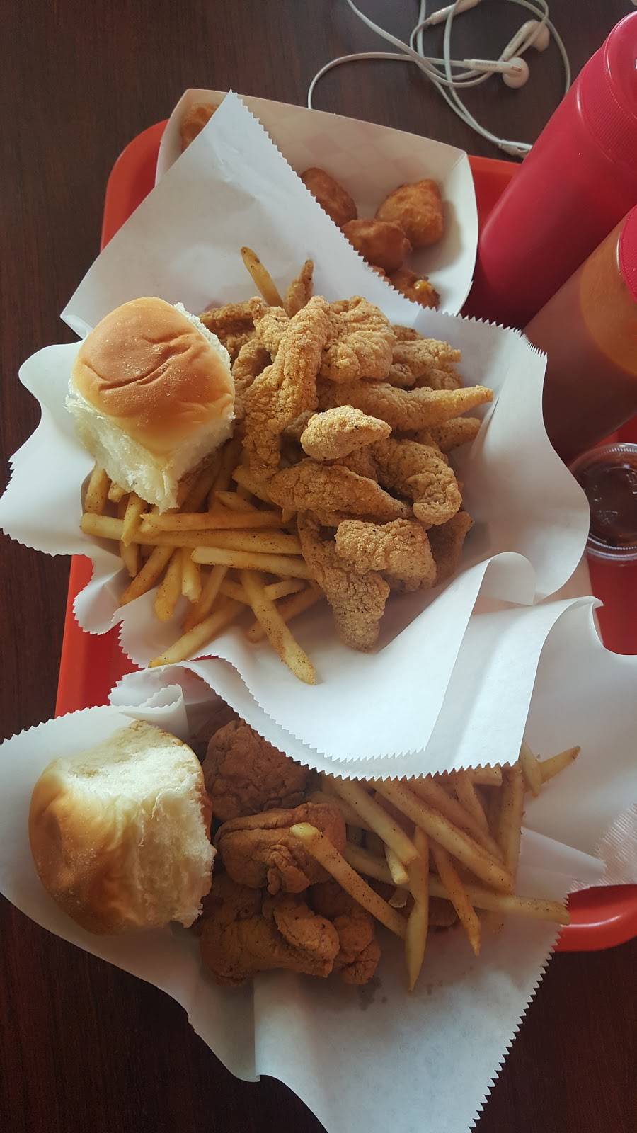 The Hen House Louisiana Fried Chicken | restaurant | 8692 Skillman St, Dallas, TX 75243, USA | 4699308099 OR +1 469-930-8099