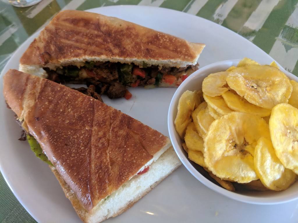 Mambos Dominican Kitchen | restaurant | 1950 N Arizona Ave #8, Chandler, AZ 85225, USA | 4807189210 OR +1 480-718-9210