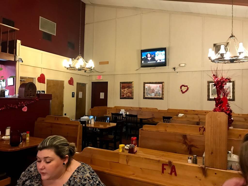 Famous Amos Restaurant | restaurant | 10339 San Jose Blvd, Jacksonville, FL 32257, USA | 9042686159 OR +1 904-268-6159