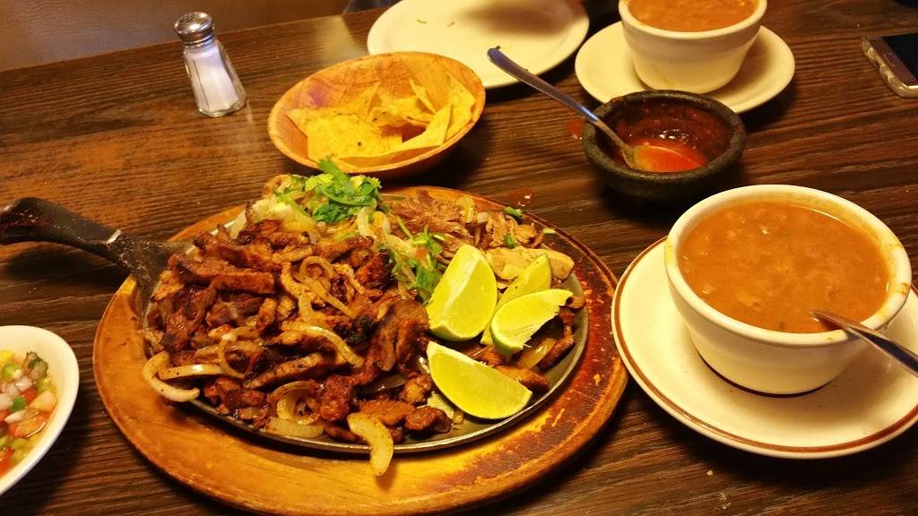 Carnitas Tio Juan | restaurant | 10059 Dyer St, El Paso, TX 79924, USA | 9157514444 OR +1 915-751-4444