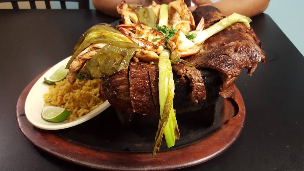 La Playita Bar & Grill #1 | restaurant | 906 Pasadena Blvd, Pasadena, TX 77506, USA | 7134772388 OR +1 713-477-2388