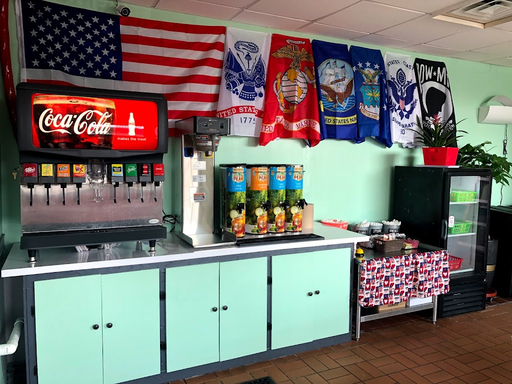 Fried Green Tomatoes Russell | restaurant | 747 Russell Pkwy, Warner Robins, GA 31088, USA | 4782362395 OR +1 478-236-2395