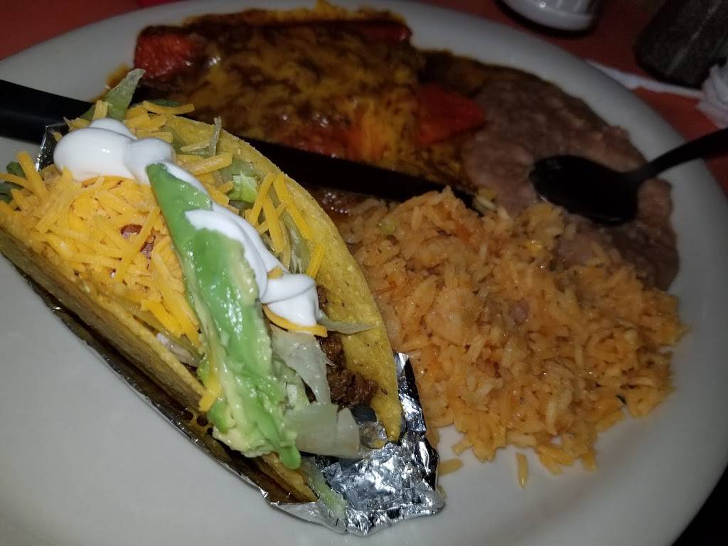 El Patio Taqueria | cafe | 805 S Seguin Rd, Converse, TX 78109, USA | 2105661739 OR +1 210-566-1739