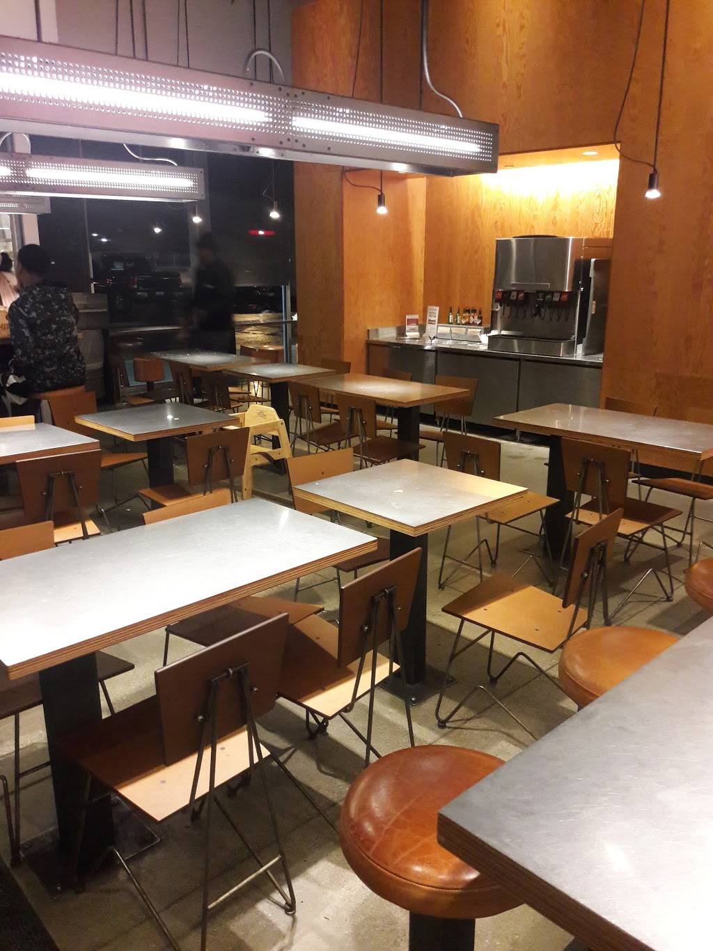 Chipotle Mexican Grill | restaurant | 32463 Gratiot Ave, Roseville, MI 48066, USA | 5862944459 OR +1 586-294-4459