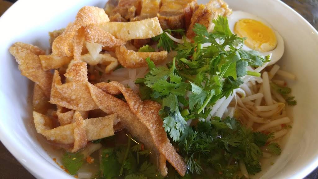 Boran Thai Restaurant | restaurant | 3405 5401, Hollywood Blvd, Los Angeles, CA 90027, USA | 3234698883 OR +1 323-469-8883