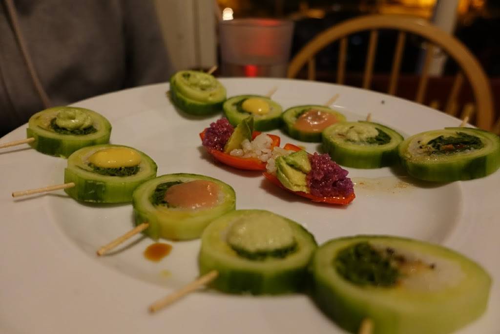 242 Cafe Fusion Sushi | restaurant | 242 N Coast Hwy, Laguna Beach, CA 92651, USA | 9494942444 OR +1 949-494-2444