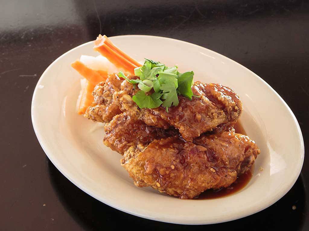 Thai Bloom! | restaurant | 333 NW 23rd Ave, Portland, OR 97210, USA | 5032437557 OR +1 503-243-7557