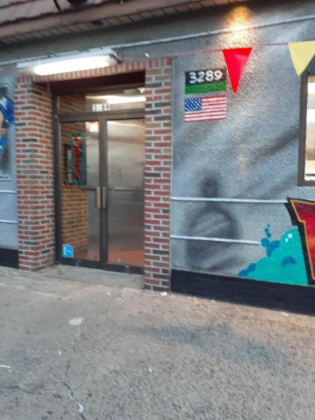 Last Stop Pizzeria | restaurant | 3289 Westchester Ave, The Bronx, NY 10461, USA | 3473980200 OR +1 347-398-0200