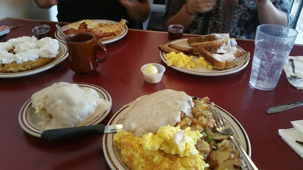 Waffle Barn | restaurant | 1002 Riley St, Folsom, CA 95630, USA | 9168174225 OR +1 916-817-4225