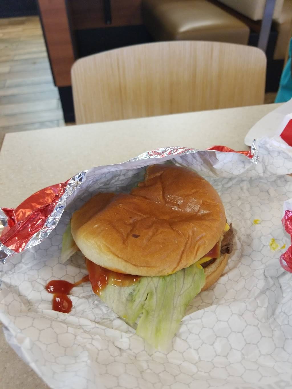 Wendys | restaurant | 7521 Washington Street, Ocean Springs, MS 39564, USA | 2288726449 OR +1 228-872-6449