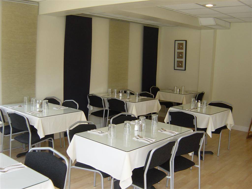 The Terrace - Savory Thai Cuisine | restaurant | 1559 Dixwell Ave, Hamden, CT 06514, USA | 2032302077 OR +1 203-230-2077