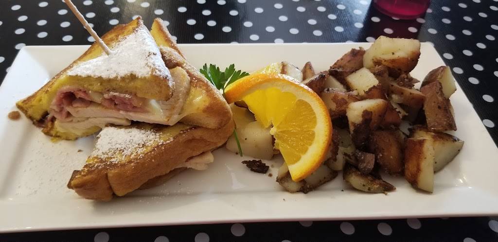 Trendys | restaurant | 1730 Gold St, Redding, CA 96001, USA | 5307681499 OR +1 530-768-1499