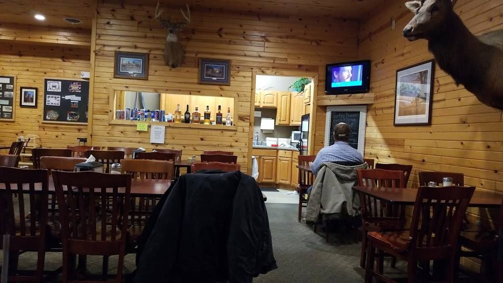 Ricks Wagon Wheel Restaurant | restaurant | 68 Monroe St, Floyd, IA 50435, USA | 6413982390 OR +1 641-398-2390