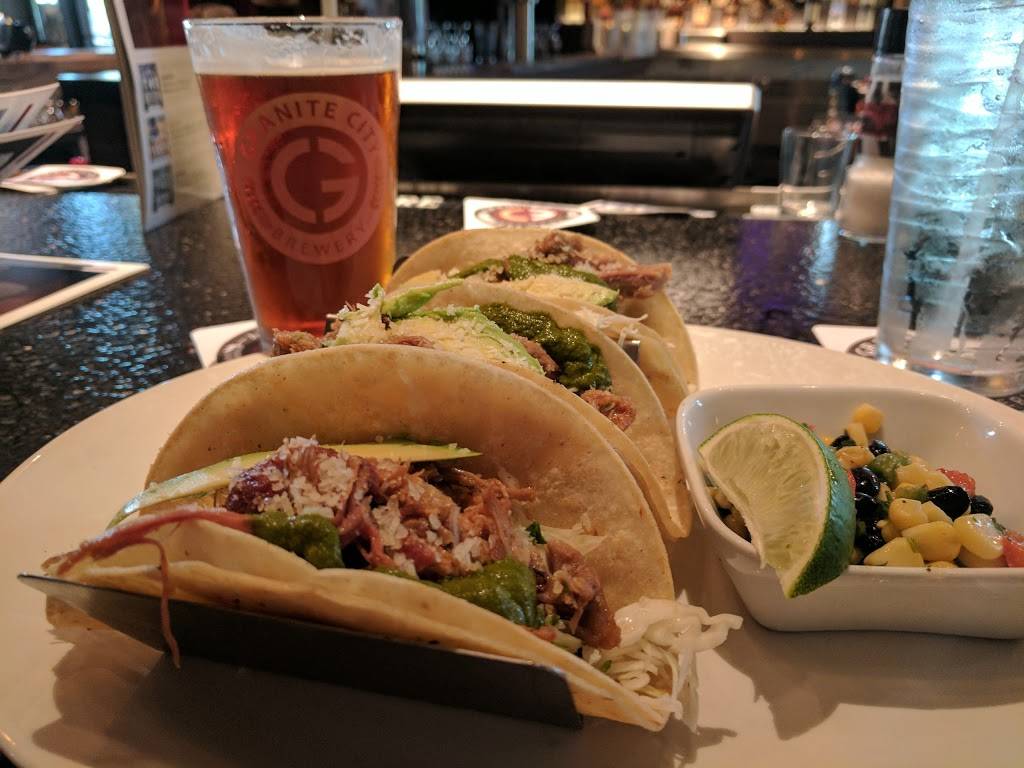 Granite City Food & Brewery | restaurant | 992 Willow Rd, Northbrook, IL 60062, USA | 8475040277 OR +1 847-504-0277